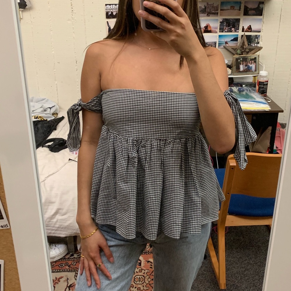 Saks off 5th brand blouse